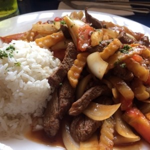 lomo saltado