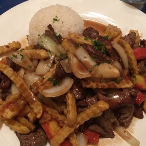 Carnes - Lomo saltado