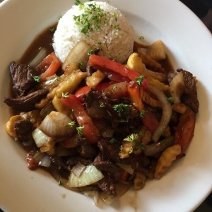 Carnes - Lomo saltado