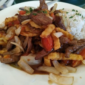 lomito saltado