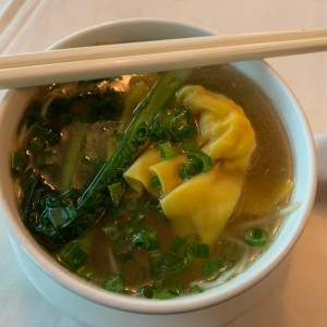 Sopa de wanton