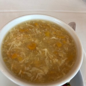 sopa de pollo con maiz