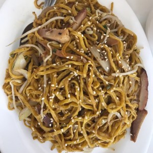 Chasiu con fideo larga vida !