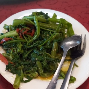 vegetales ung choi