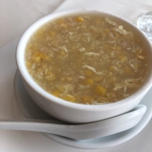 sopa de maiz y pollo