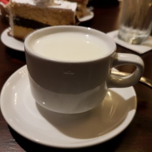 Taza de Leche Caliente