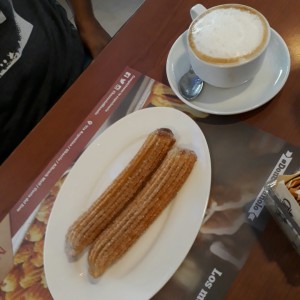 Churros con dulce de leche