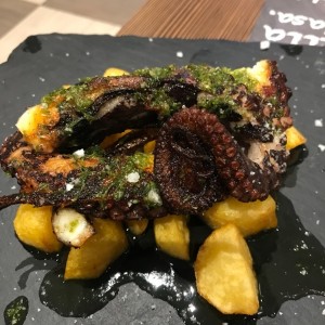 Pulpo al carbon 