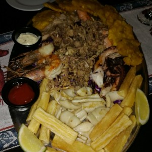 bandeja de mariscos