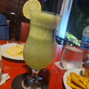 Limonada de limon con hierbabuena