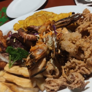 picada de mariscos