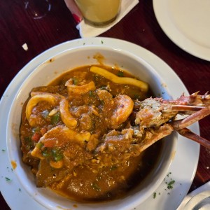 Cazuela de Mariscos y Langosta