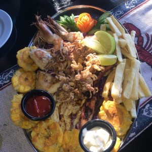 picada de mariscos 