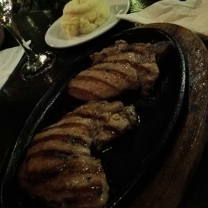 Chuletas de Cerdo a la Parrilla