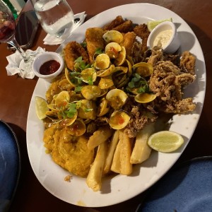 Bandeja Bucaneros