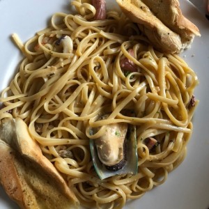 linguini con mariscos