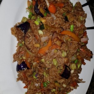 arroz de lomo y vegetales