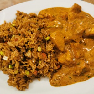 Pollo curry inglés con arroz asiatico 