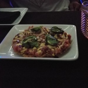 Piqueos - Spicy tuna pizza