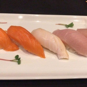 Nigiris sushi - Hamachi