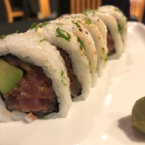 Sushi rolls/Makis - Spicy tuna roll