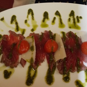 Carpaccio de res