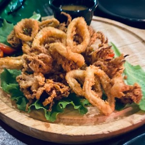 Anneaux et Minis Calamars Frits