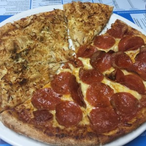 pizza de pollo y pepperoni