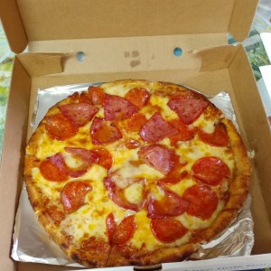 pizza pepperoni y salami