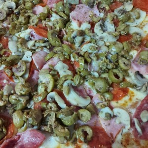 Pizza napolitana (combinación). 