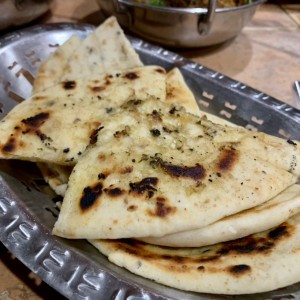 Indian Breads - Garlic Naan, mi siempre favorito Naan de ajo