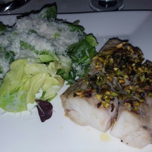 Corvina con Mantequilla de Pistachos