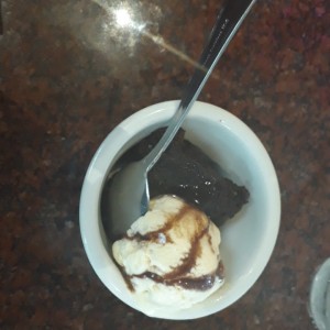 brownie con helado