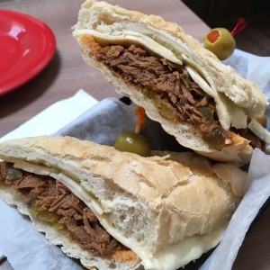 Sandwich de ropa vieja