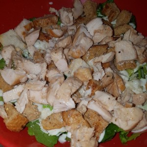 ensalada cesar con pollo