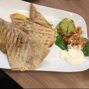 Bean Quesadilla (tortilla integral)