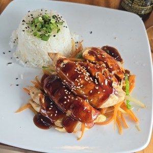 Platos Calientes - Pollo Teriyaki