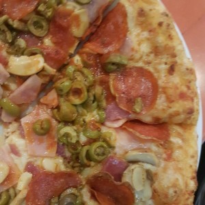 pizza Italia/ exta aceitunas