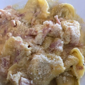 Tortelinis Alfredo