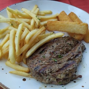 carne de res con guarniciones 