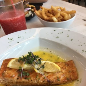 salmon al limon y mantequilla