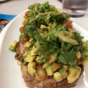 bruschetta de aguacate