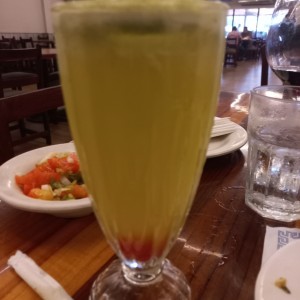 Limonada con hierba 