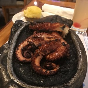 Pulpo al Carbon