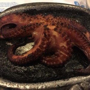 pulpo al carbon