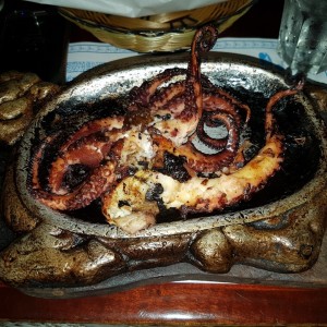 Pulpo al Carbon