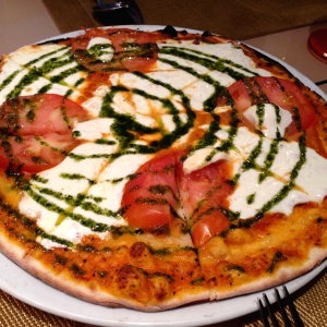 Pizza Caprese