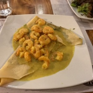 crepe de camarones "insipidos"