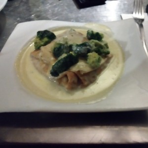 Pollo con Brocoli y Queso