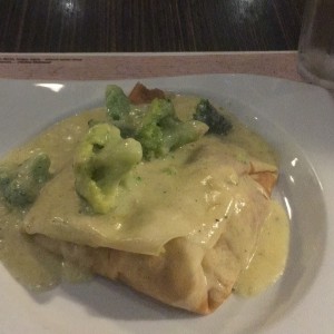 Pollo con Brocoli y Queso